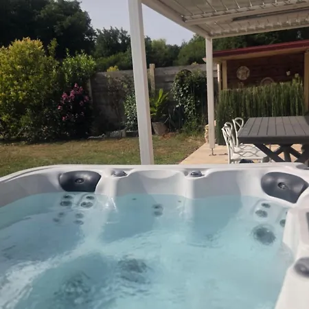 De Famille Avec Jacuzzi, Location Longue Ok * Candresse