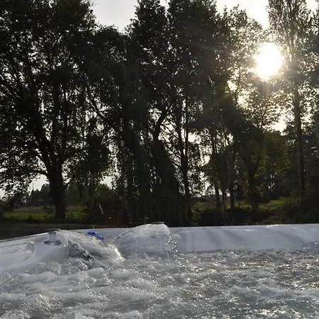 De Famille Avec Jacuzzi, Location Longue Ok Candresse