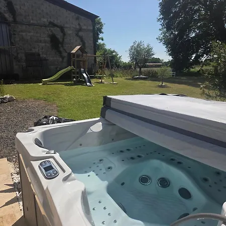 De Famille Avec Jacuzzi, Location Longue Ok Σπίτι διακοπών